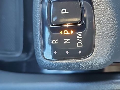 Used 2023 Nissan Rogue SV image 21