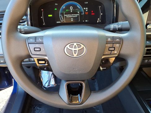 Certified 2025 Toyota Camry LE w/ Convenience Package FWD image 15
