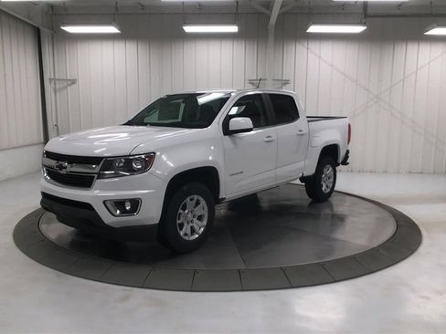 Used 2020 Chevrolet Colorado LT w/ LT Convenience Package image 4