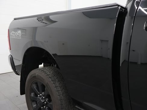 Used 2020 RAM 2500 Big Horn w/ Night Edition AWD/4WD image 27