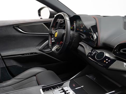 Used 2023 Ferrari Purosangue AWD/4WD image 38