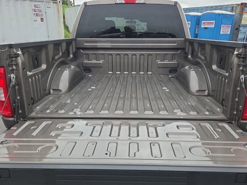 Used 2021 Ford F150 XLT w/ Trailer Tow Package RWD image 16