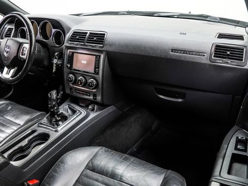 Used 2013 Dodge Challenger R/T RWD image 17