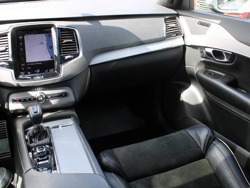 Used 2016 Volvo XC90 T6 R-Design w/ Vision Package image 17