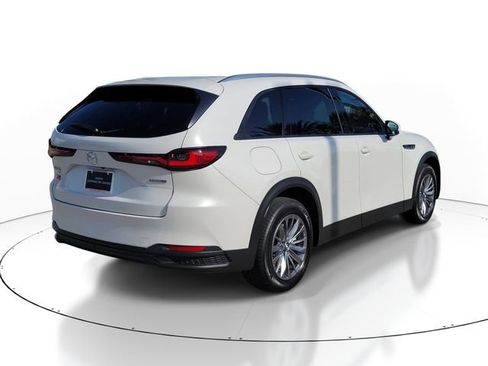 Certified 2024 MAZDA CX-90 Plug-In Hybrid w/ Preferred AWD/4WD image 4