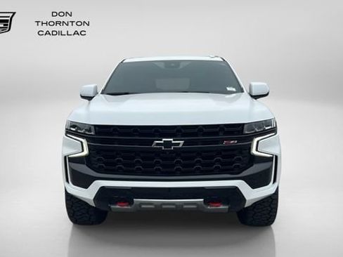 Used 2024 Chevrolet Suburban Z71 w/ Luxury Package AWD/4WD image 8