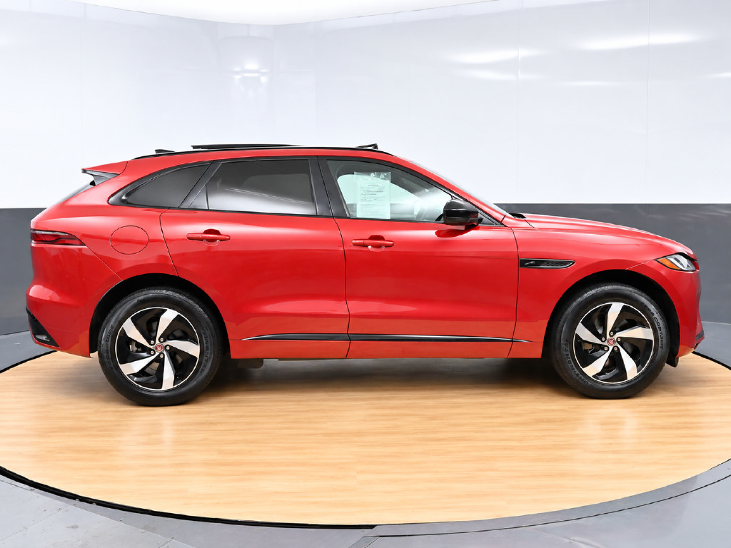 Used 2025 Jaguar F-PACE R-Dynamic S AWD/4WD image 3