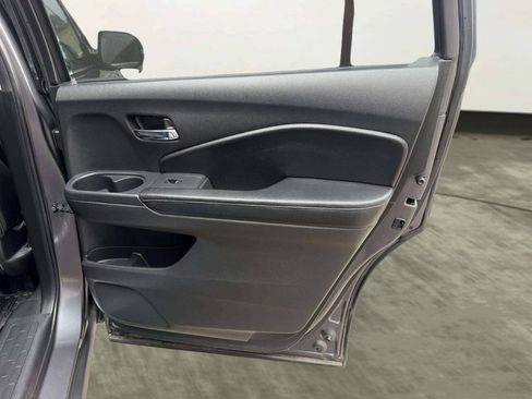 Used 2017 Honda Pilot Elite image 28