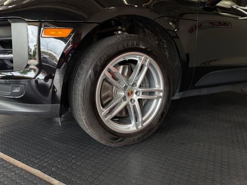 Used 2019 Porsche Macan S AWD/4WD image 13