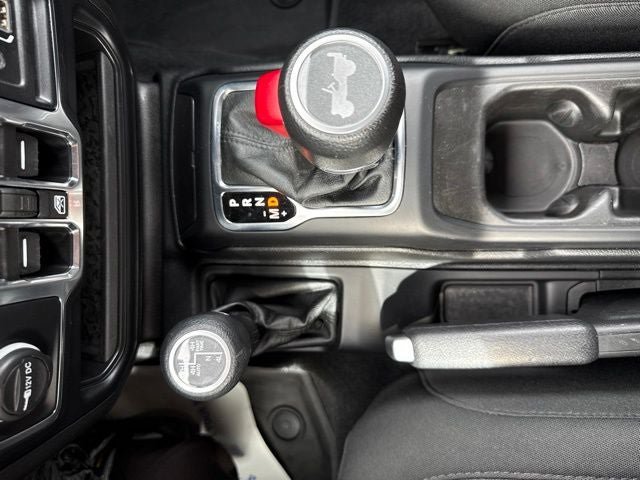 Used 2023 Jeep Wrangler Unlimited AWD/4WD image 34