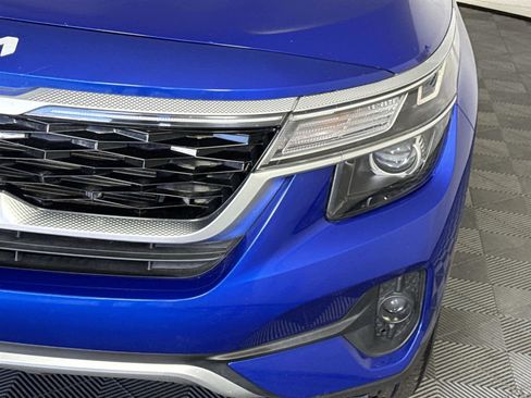 Used 2022 Kia Seltos EX image 9