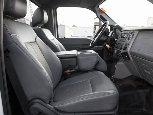 Used 2019 Ford F750 2WD Regular Cab Super Duty image 44