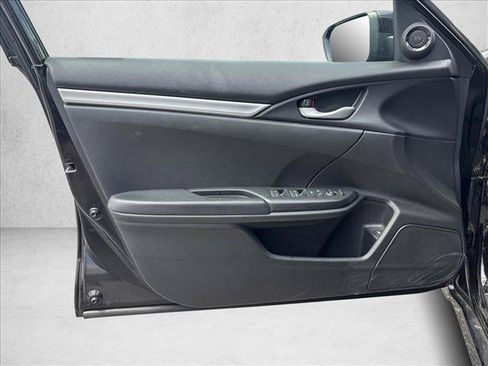Used 2021 Honda Civic Sport image 11