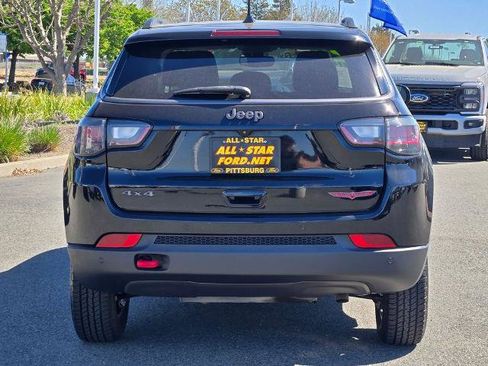 Used 2022 Jeep Compass Trailhawk w/ Trailhawk Elite Group image 5