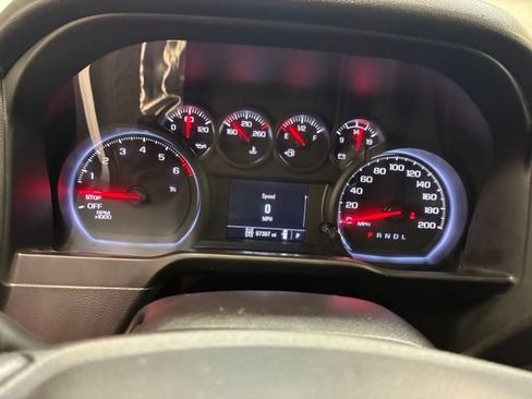 Used 2019 Chevrolet Silverado 1500 Custom Trail Boss w/ Custom Convenience Package AWD/4WD image 7