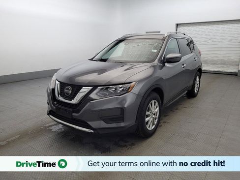 Used 2019 Nissan Rogue SV image 1