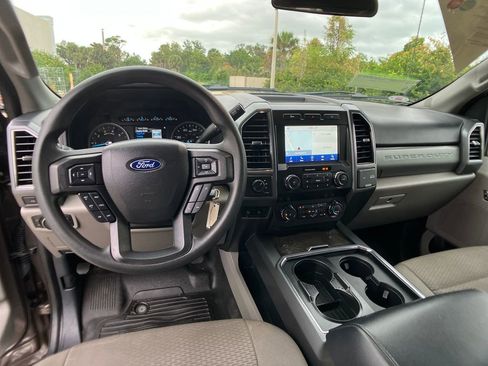 Certified 2022 Ford F350 XLT w/ XLT Premium Package image 8