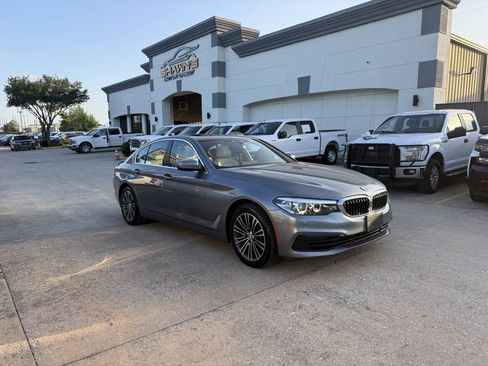 Used 2020 BMW 530i w/ Convenience Package RWD image 2