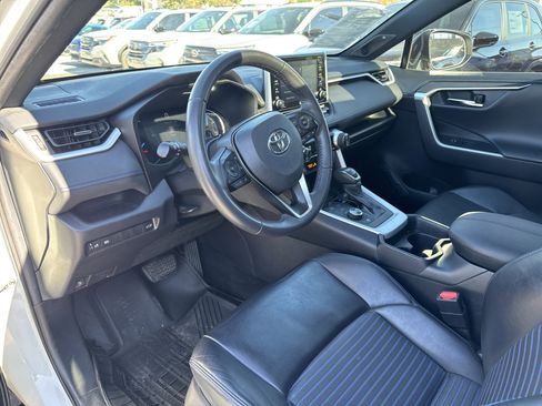 Used 2020 Toyota RAV4 XSE image 25