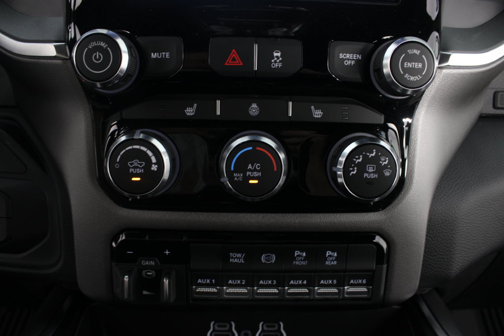 New 2027 RAM 2500 Big Horn AWD/4WD image 6