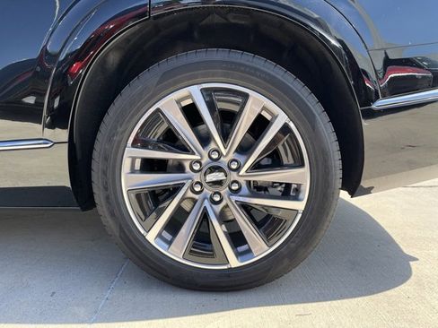 New 2026 Cadillac Vistiq Sport w/ LPO, Floor Liner Package image 24