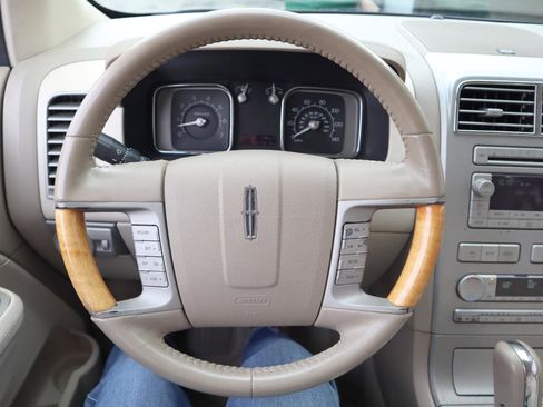 Used 2007 Lincoln MKX 2WD image 48