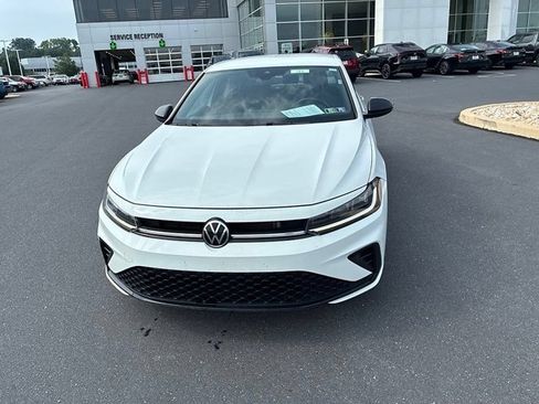 Used 2025 Volkswagen Jetta Sport FWD image 18