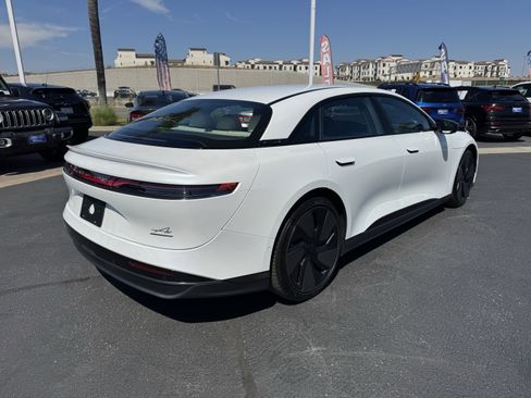 Used 2024 Lucid Air Touring AWD/4WD image 10
