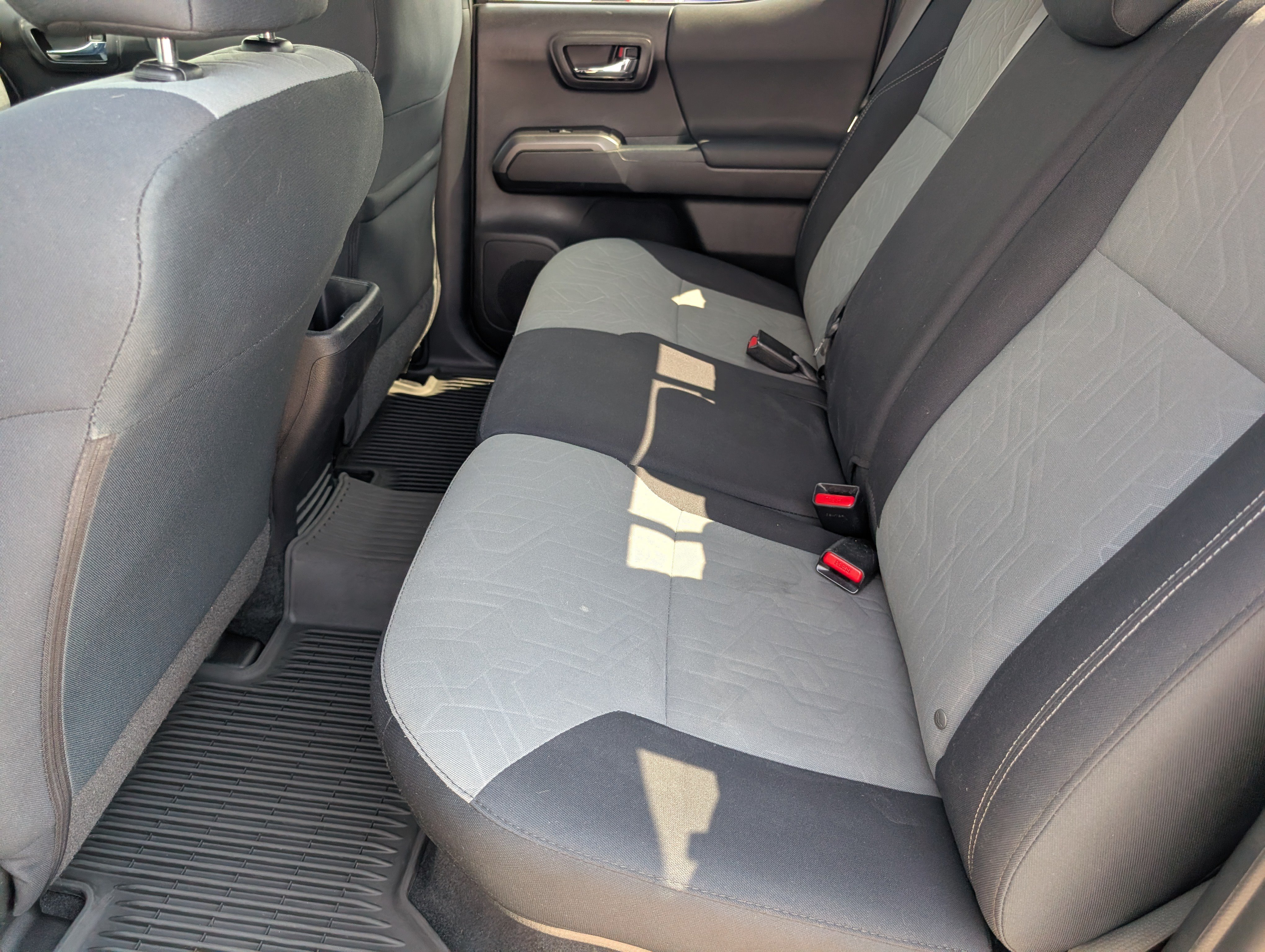 Used 2021 Toyota Tacoma TRD Sport AWD/4WD image 11