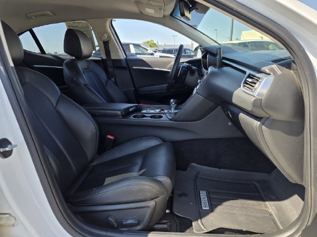Used 2023 Genesis G70 2.0T RWD image 29
