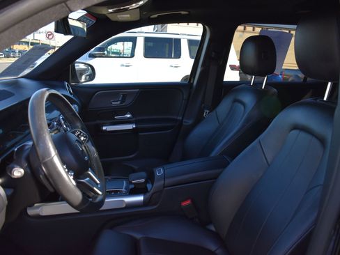 Used 2023 Mercedes-Benz GLB 250 image 13