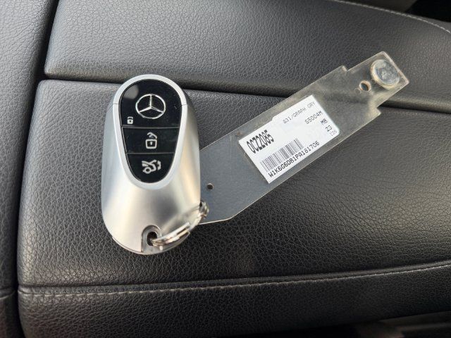 Used 2023 Mercedes-Benz S 500 4MATIC image 30