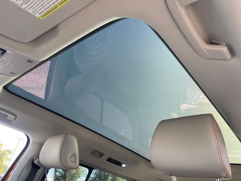 New 2025 Volkswagen ID. Buzz Pro S Plus image 15