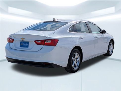 Used 2018 Chevrolet Malibu LS w/ LPO, Convenience Package 1 image 6