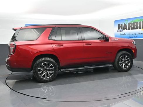 Used 2022 Chevrolet Tahoe Z71 w/ Luxury Package AWD/4WD image 6