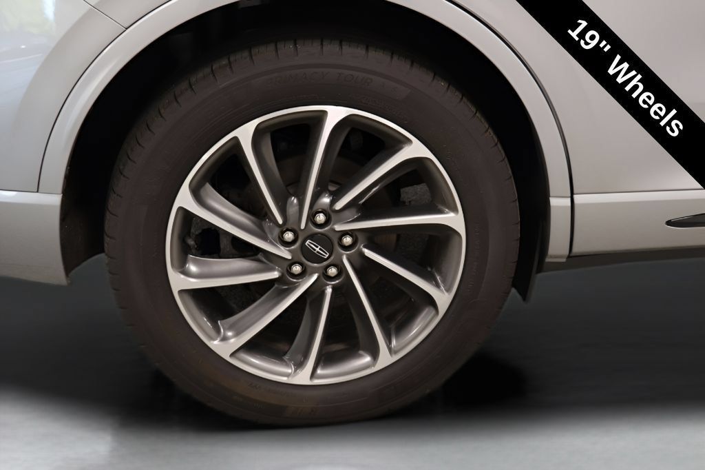 Used 2024 Lincoln Corsair Grand Touring AWD/4WD image 38