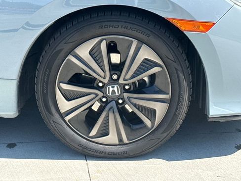 Used 2018 Honda Civic EX image 11