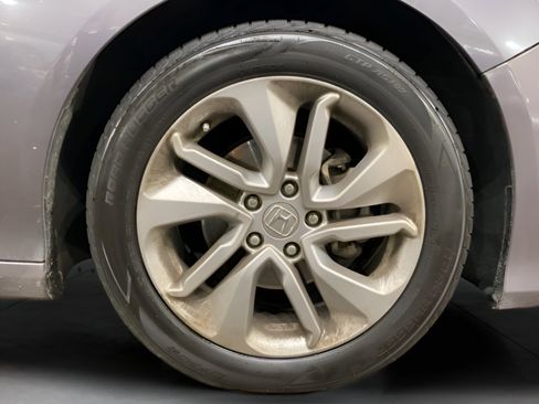 Used 2018 Honda Accord LX image 18