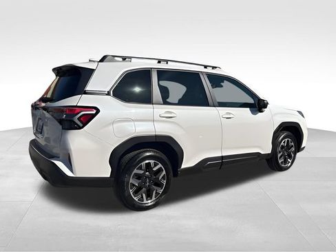 Used 2026 Subaru Forester Premium AWD/4WD image 7
