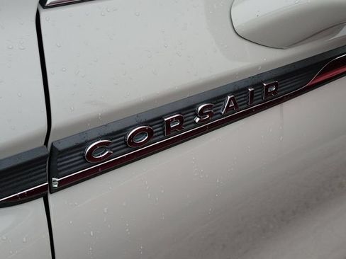 Certified 2022 Lincoln Corsair FWD w/ Equipment Group 101A image 7