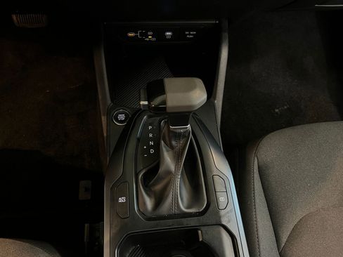 Used 2025 Kia K4 LXS image 40