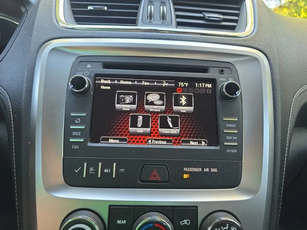 Used 2016 GMC Acadia SLE FWD image 26