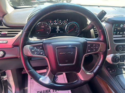 Used 2019 GMC Yukon XL Denali RWD image 16