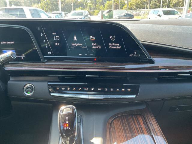 Used 2021 Cadillac Escalade ESV Luxury AWD/4WD image 18