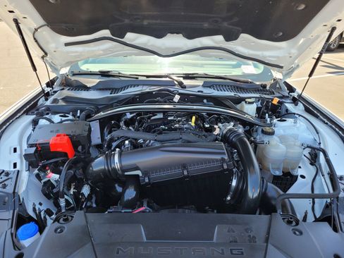 Used 2025 Ford Mustang Premium RWD image 28