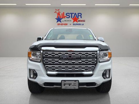 Used 2022 GMC Canyon Denali image 2