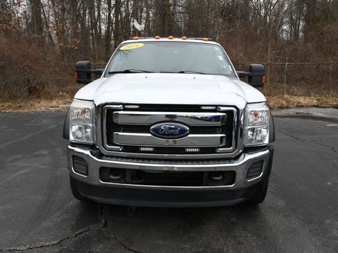 Used 2016 Ford F550 2WD Regular Cab Super Duty image 4