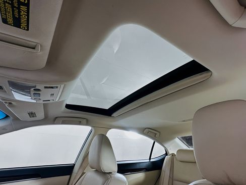 Used 2014 Lexus ES 350 w/ Luxury Package image 26