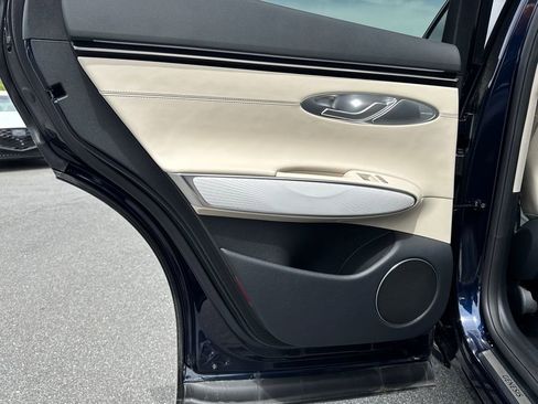 New 2026 Genesis GV70 2.5T Advanced image 22