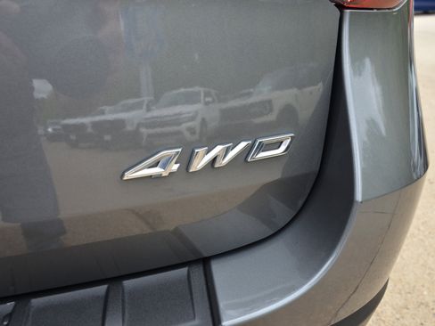 Used 2023 Ford Explorer XLT w/ Equipment Group 202A AWD/4WD image 11